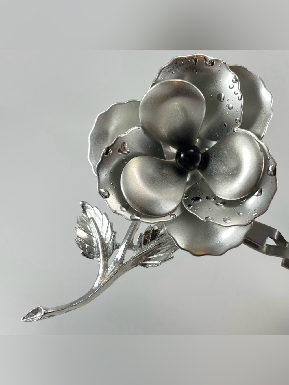 Beautiful Vintage Silver Tone Flower Signed Celebrity NY Brooch Large Statement